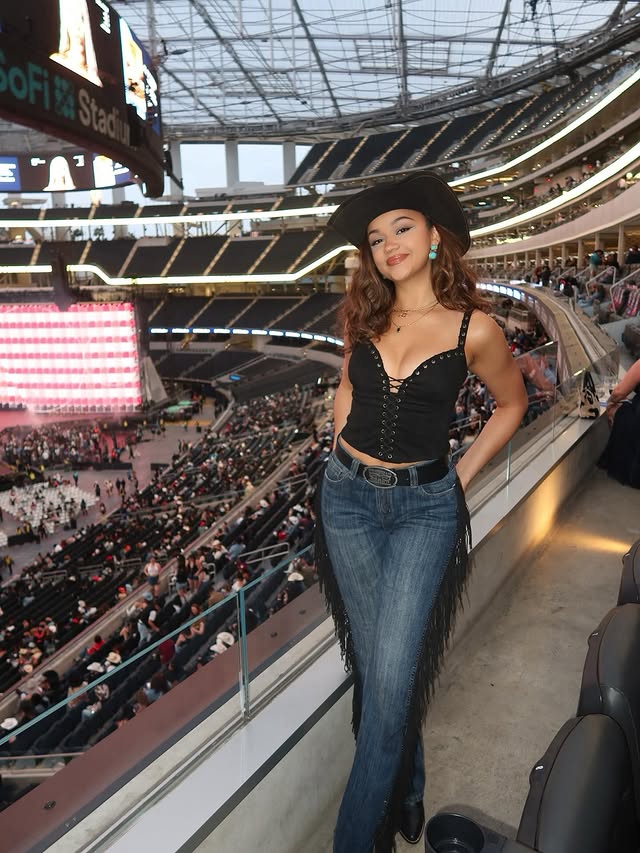 madison bailey concertwear